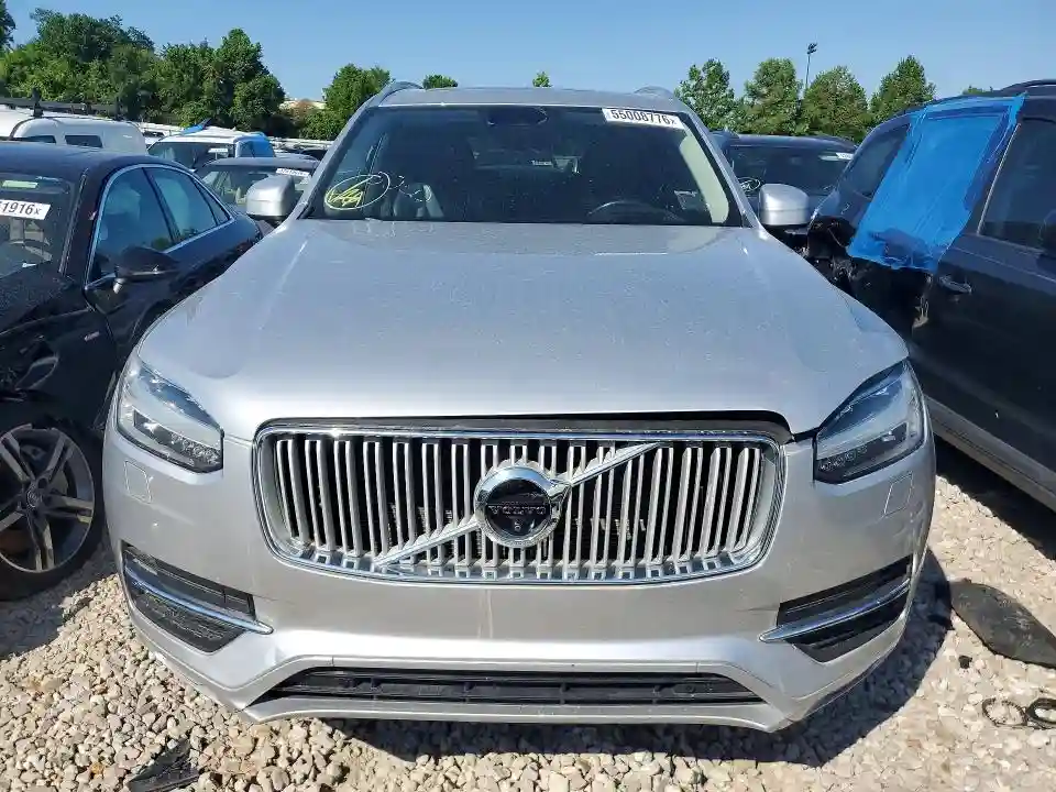 YV4A22PL6K1477567 2019 VOLVO XC90-4