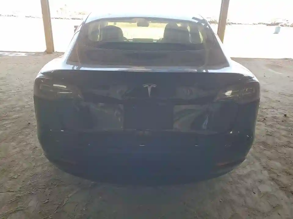5YJ3E1EA5KF190162 2019 TESLA MODEL 3-5
