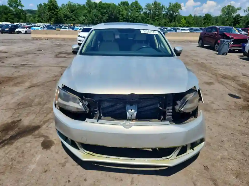 3VWLL7AJ0BM089456 2011 VOLKSWAGEN JETTA-4