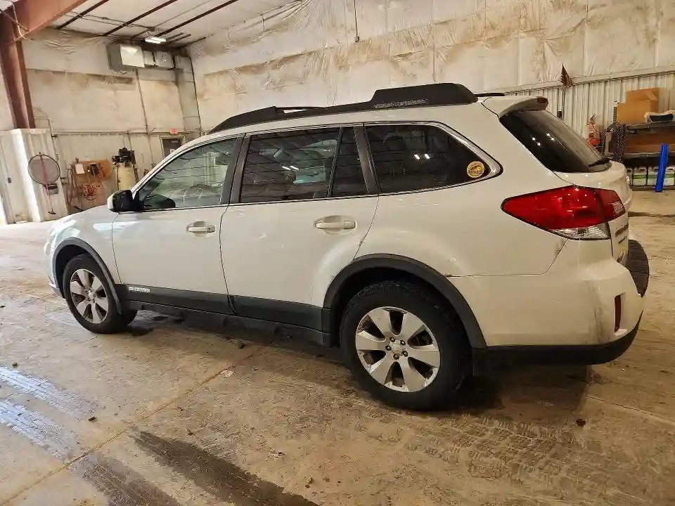 4S4BRCKC2A3377349 2010 SUBARU OUTBACK-1