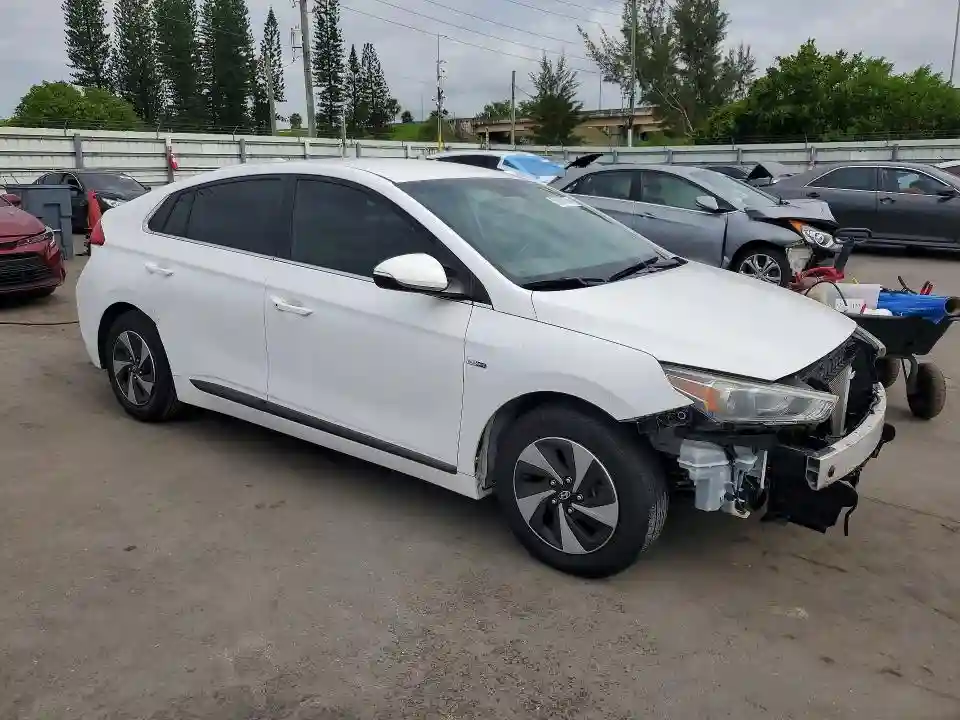 KMHC75LC1HU028756 2017 HYUNDAI IONIQ-3