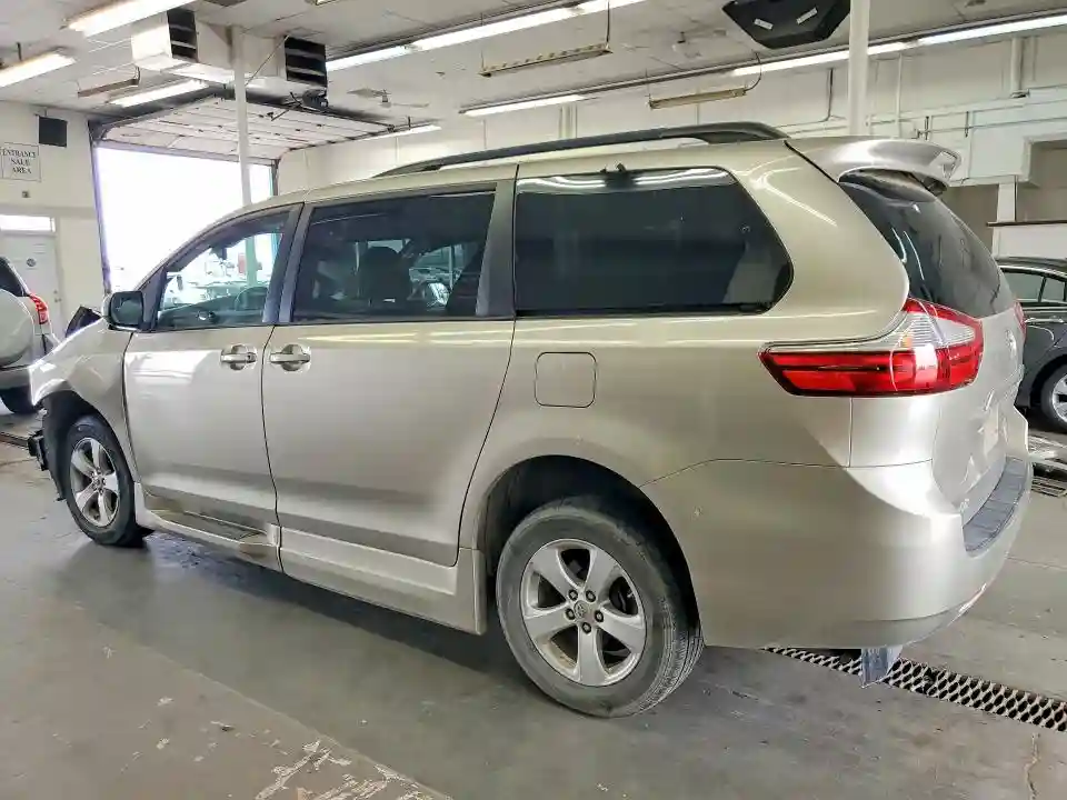 5TDKK3DC8FS627771 2015 TOYOTA SIENNA-1