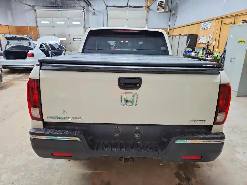5FPYK3F6XHB030847 2017 HONDA RIDGELINE-5