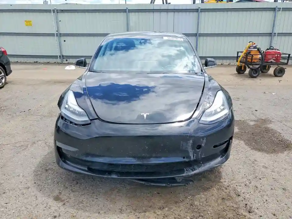 5YJ3E1EB6KF199901 2019 TESLA MODEL 3-4