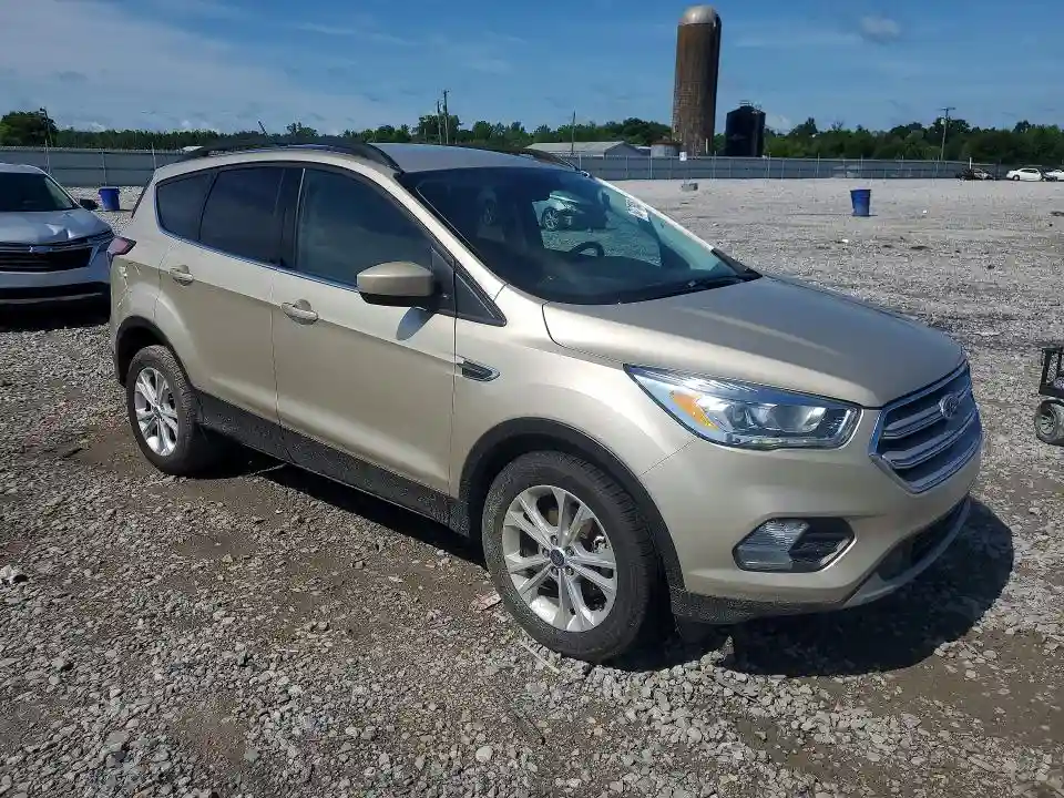 1FMCU0HD1JUA27500 2018 FORD ESCAPE-3