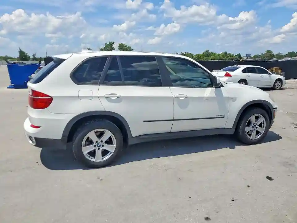 5UXZW0C53BL659770 2011 BMW X5-2