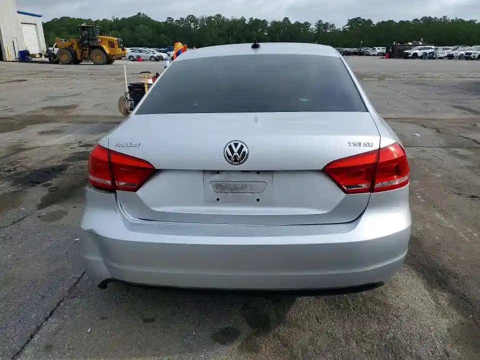 1VWBS7A3XEC041386 2014 VOLKSWAGEN PASSAT-5