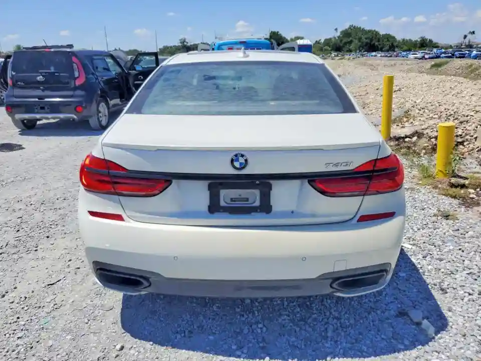 WBA7E2C53JG741932 2018 BMW 7 SERIES-5