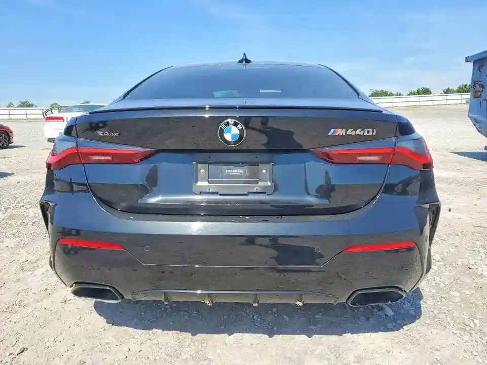 WBA13AR03MCF67022 2021 BMW M4-5
