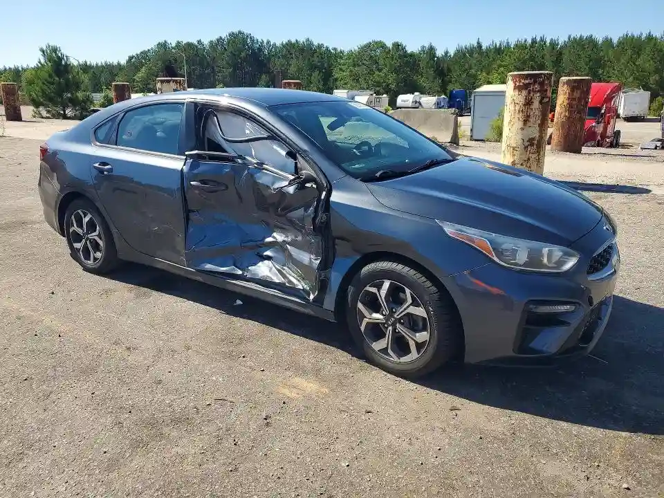 3KPF24AD5ME280511 2021 KIA FORTE-3