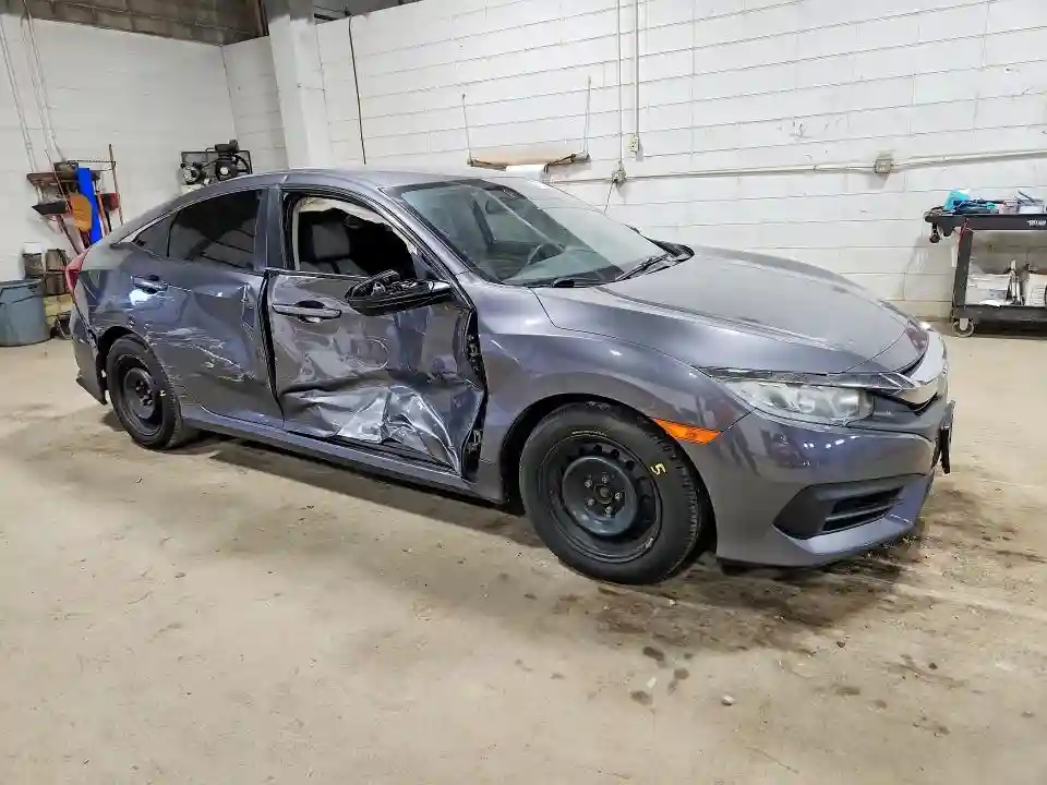 2HGFC2F58JH504858 2018 HONDA CIVIC-3