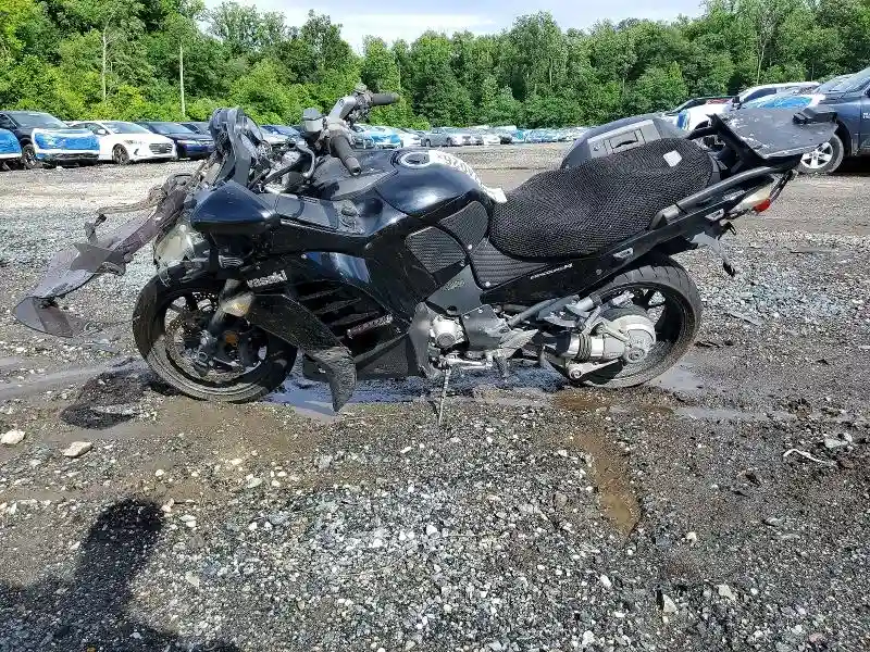 JKBZGNC18CA015953 2012 KAWASAKI ZG CONCOUR-2
