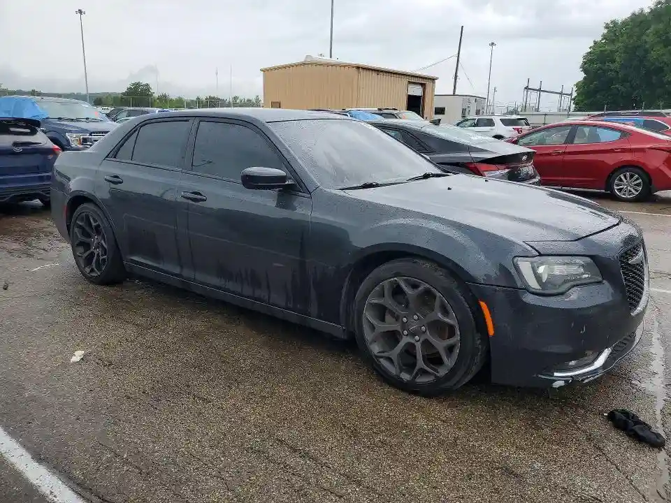 2C3CCABG7KH515827 2019 CHRYSLER 300-3
