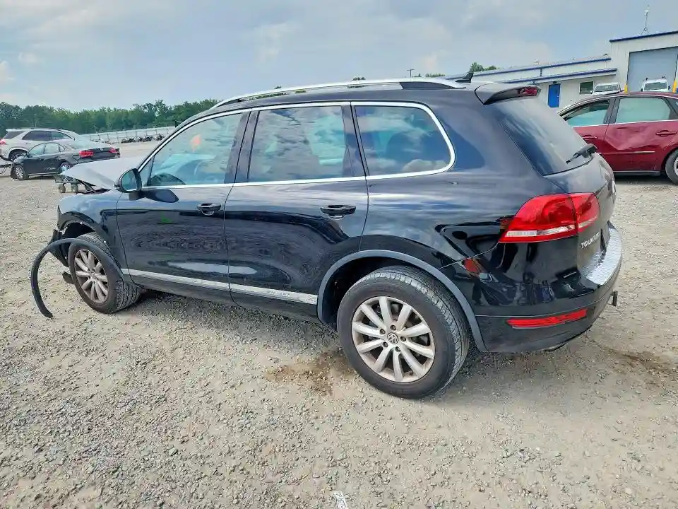 WVGFF9BP5BD000753 2011 VOLKSWAGEN TOUAREG-1