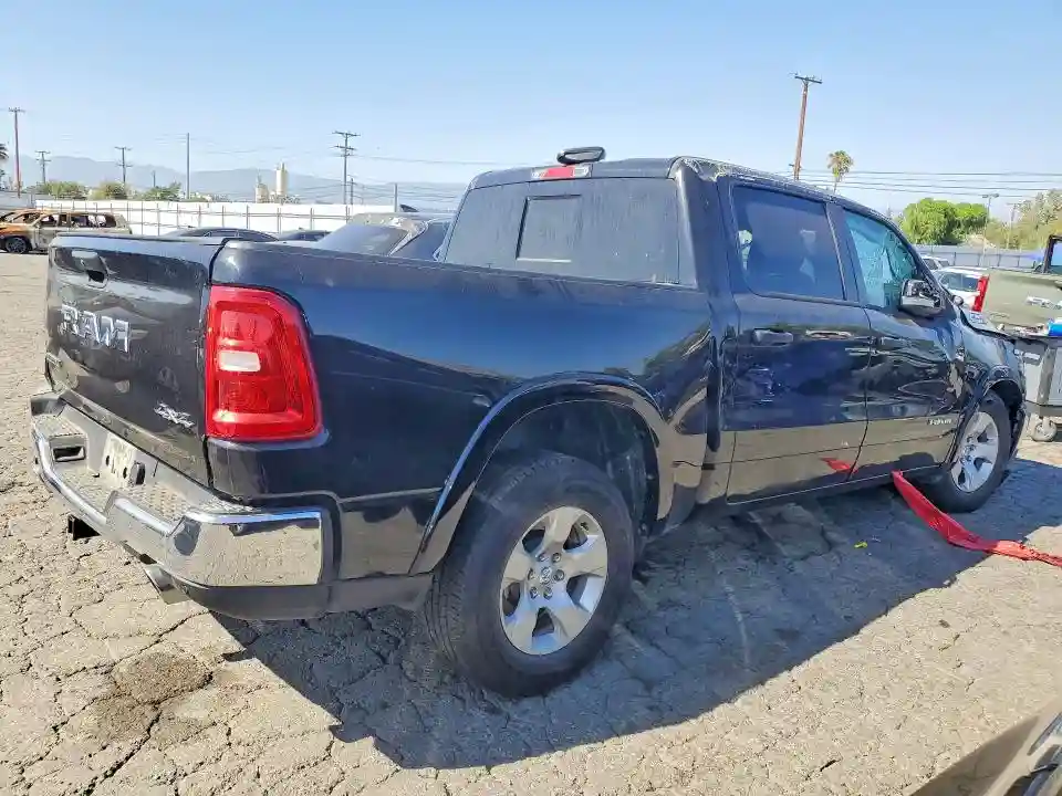 1C6SRFFP1SN581205 2025 RAM 1500-2