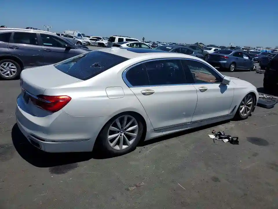 WBA7E2C50GG548131 2016 BMW 7 SERIES-2