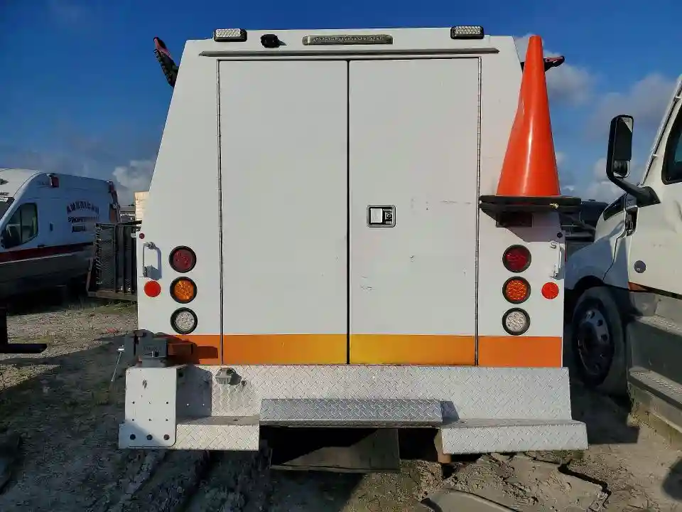 WDPPF4CD5KN039362 2019 FREIGHTLINER SPRINTER-5