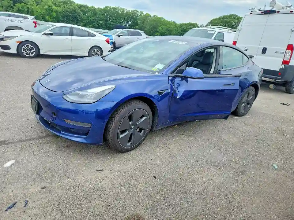 5YJ3E1EA9NF371026 2022 TESLA MODEL 3-0