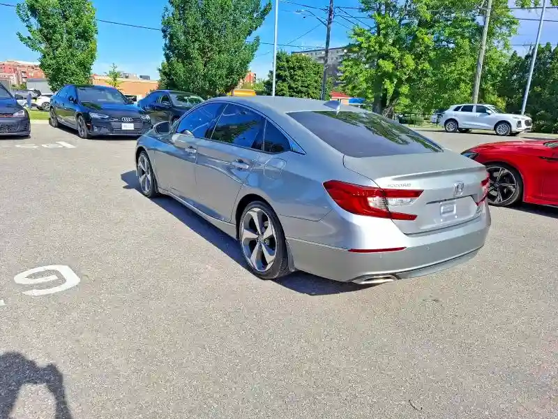 1HGCV1F96JA805394 2018 HONDA ACCORD-2