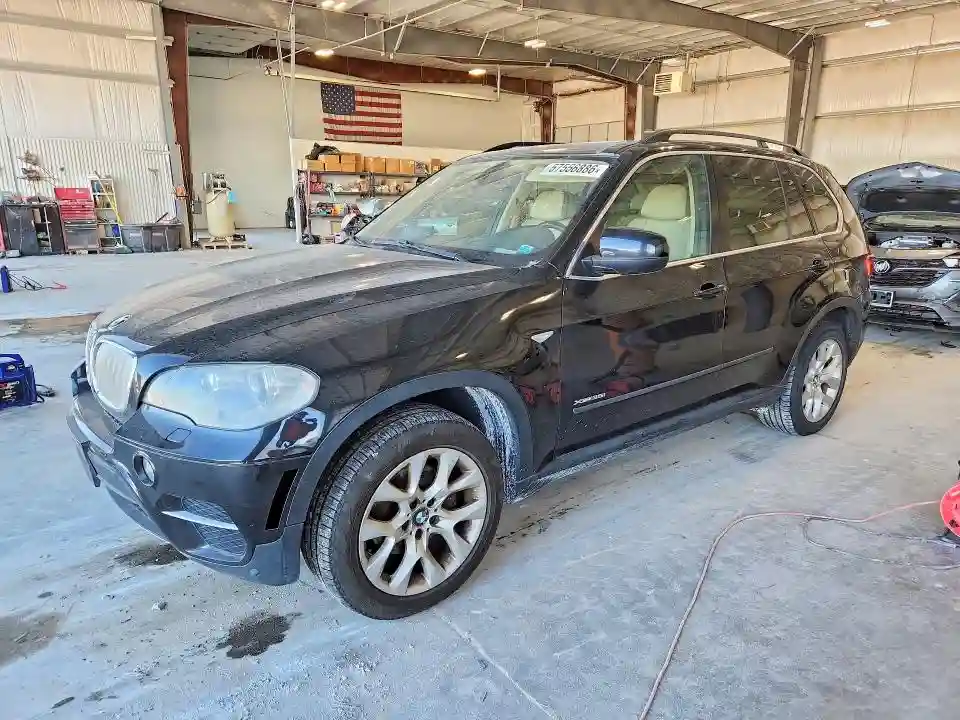 5UXZV4C52D0E06635 2013 BMW X5-0