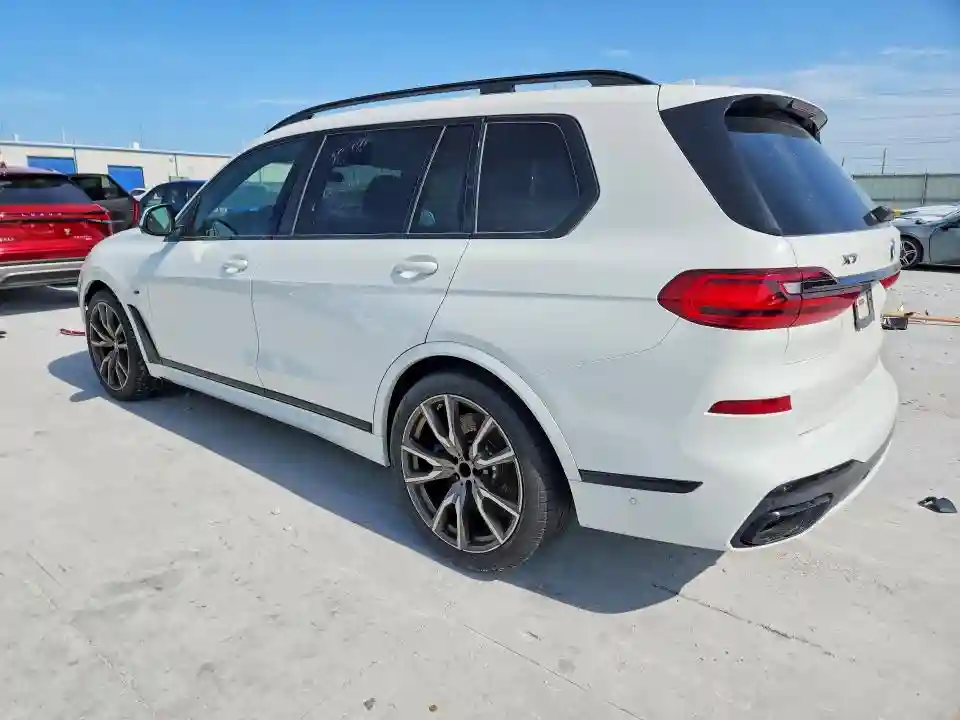 5UXCX6C09N9J04849 2022 BMW X7-1