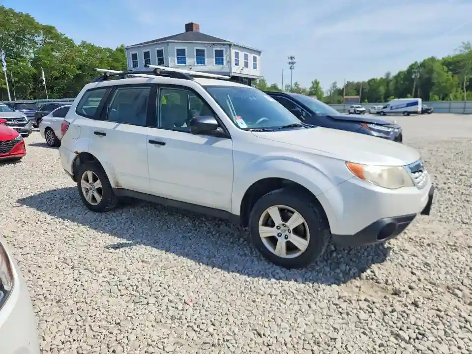 JF2SHABC3BH737181 2011 SUBARU FORESTER-3