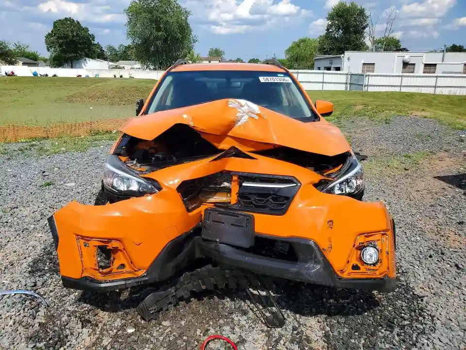 JF2GTABC0JH258073 2018 SUBARU CROSSTREK-4