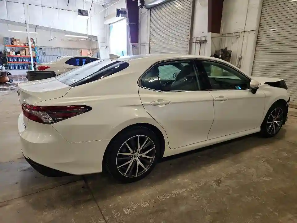 4T1F31AK3NU575065 2022 TOYOTA CAMRY-2