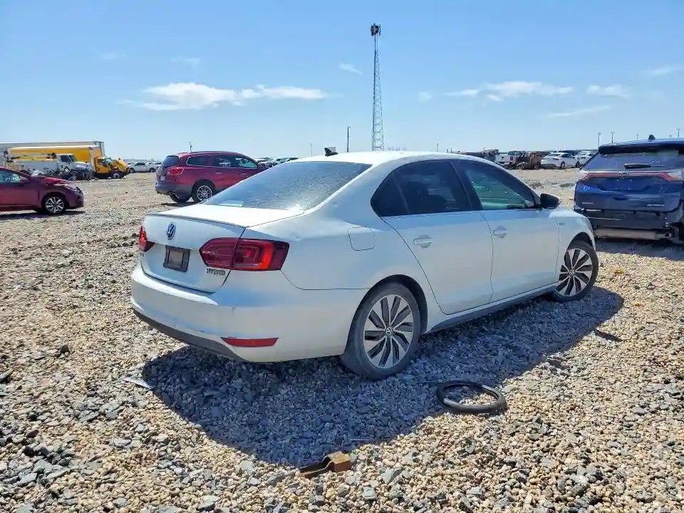 3VW637AJ3DM313481 2013 VOLKSWAGEN JETTA-2