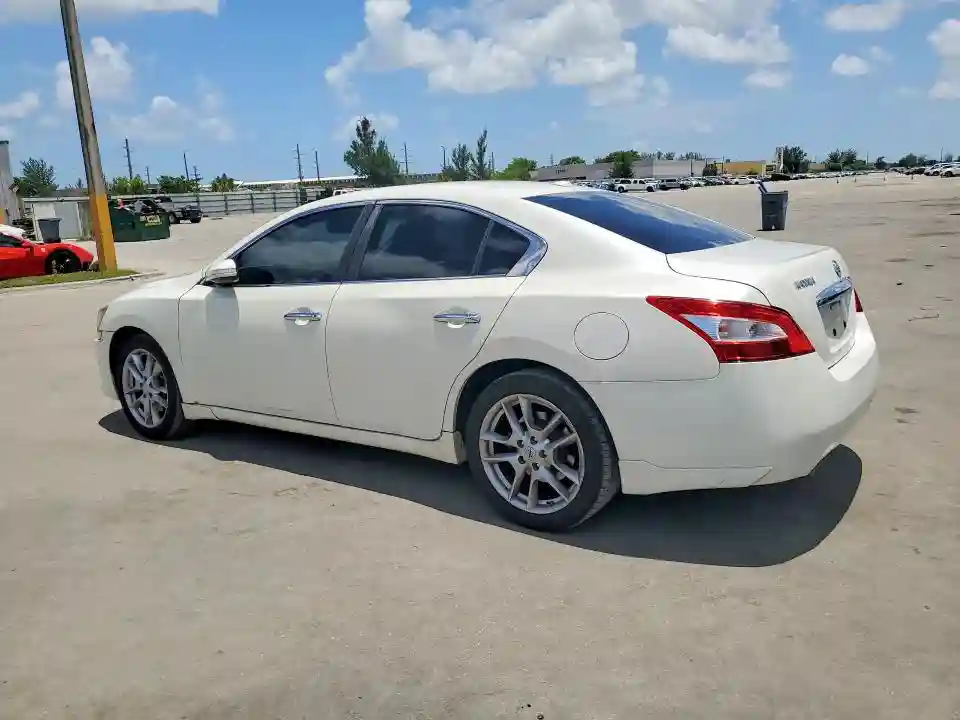 1N4AA5AP5AC830764 2010 NISSAN MAXIMA-1