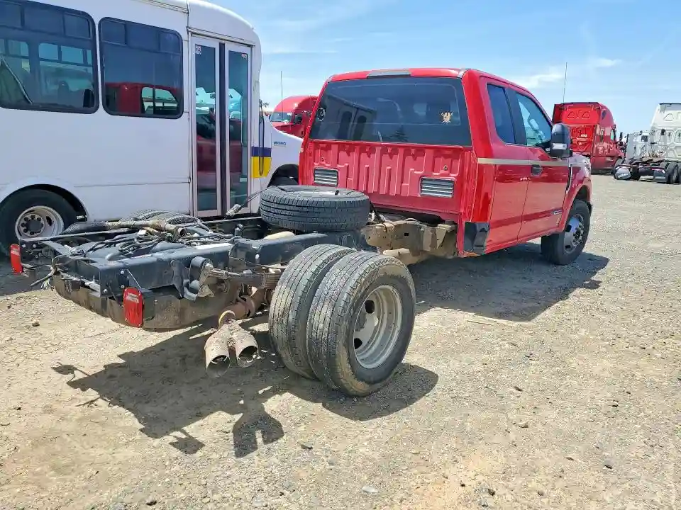 1FD8X3GT4HEE22430 2017 FORD F350-2