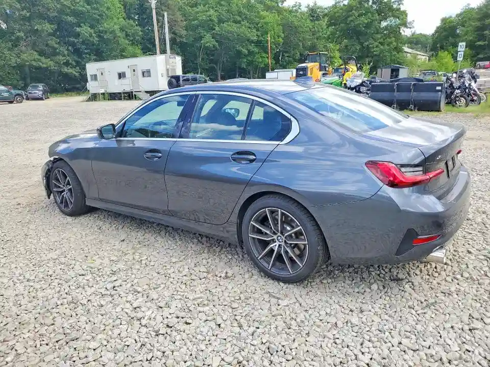 3MW5R7J09N8C51676 2022 BMW 3 SERIES-1