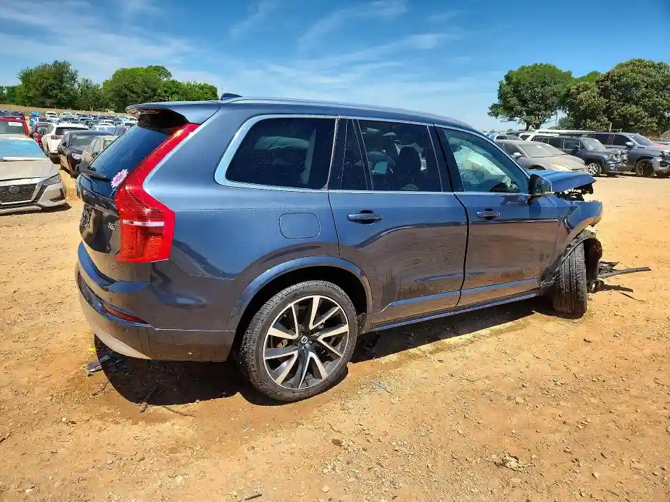 YV4A22PK9N1818634 2022 VOLVO XC90-2