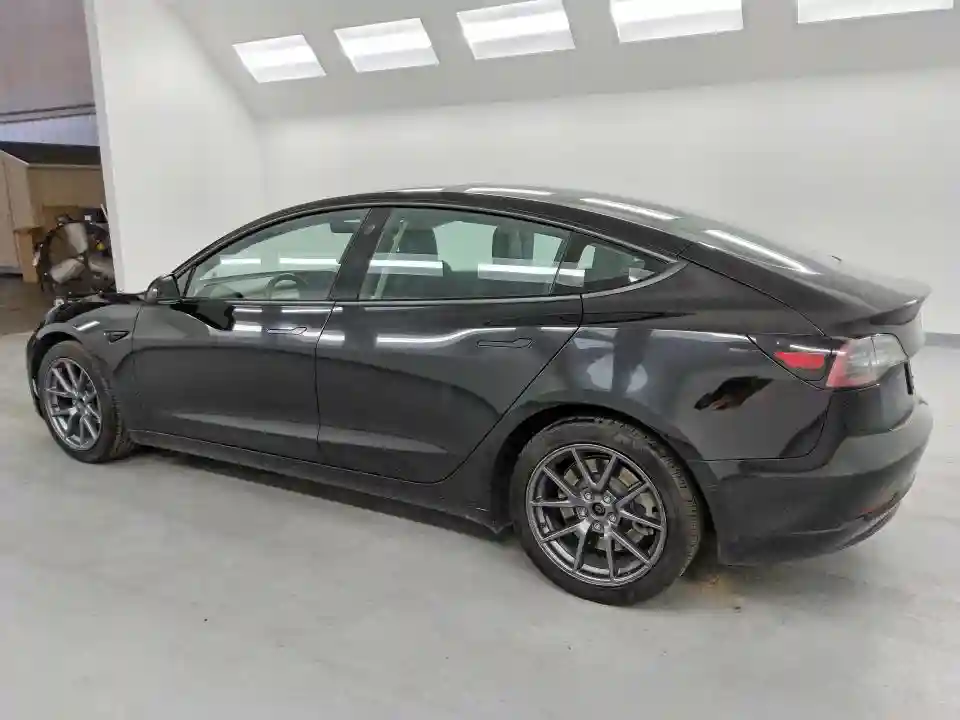 5YJ3E1EA9NF187205 2022 TESLA MODEL 3-1