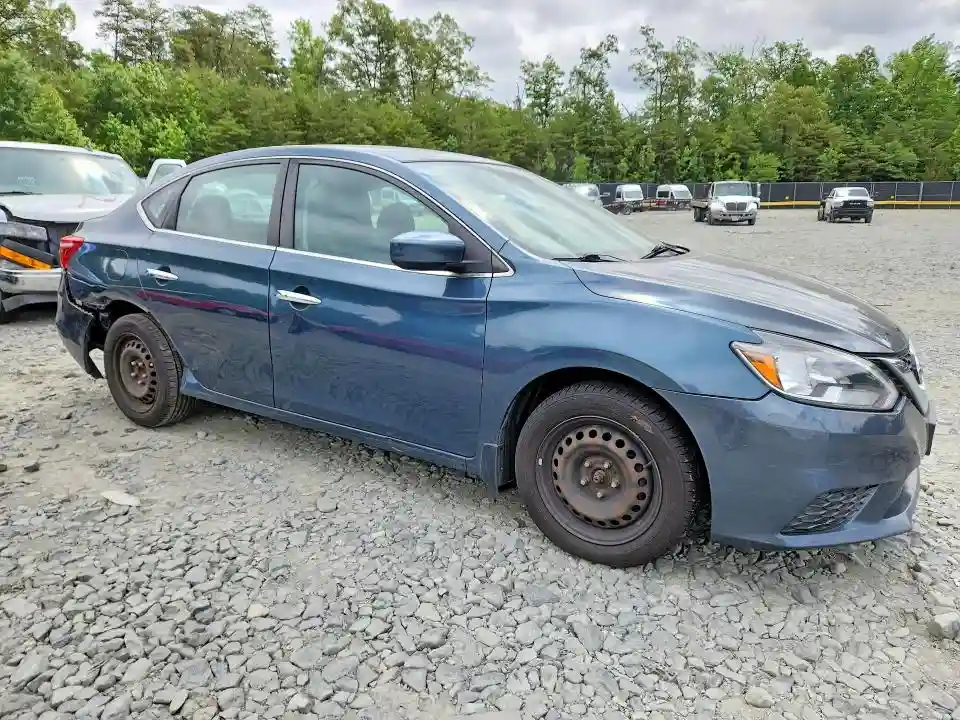 3N1AB7AP6HY261477 2017 NISSAN SENTRA-3