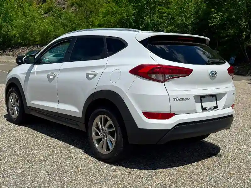 KM8J3CA47GU184124 2016 HYUNDAI TUCSON-2