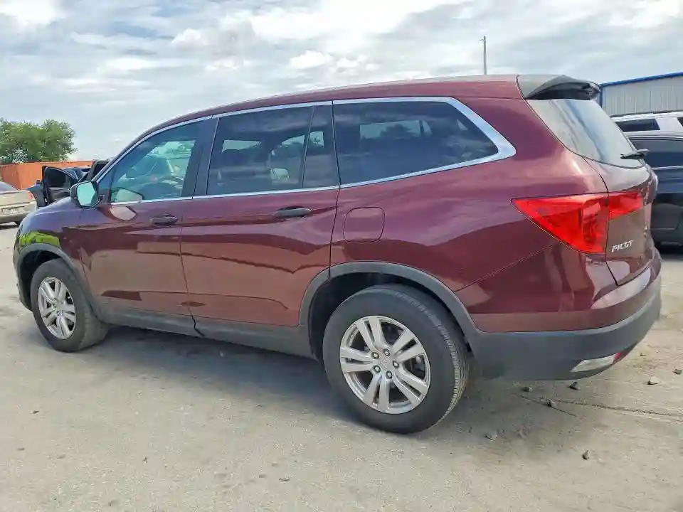 5FNYF6H11JB068635 2018 HONDA PILOT-1