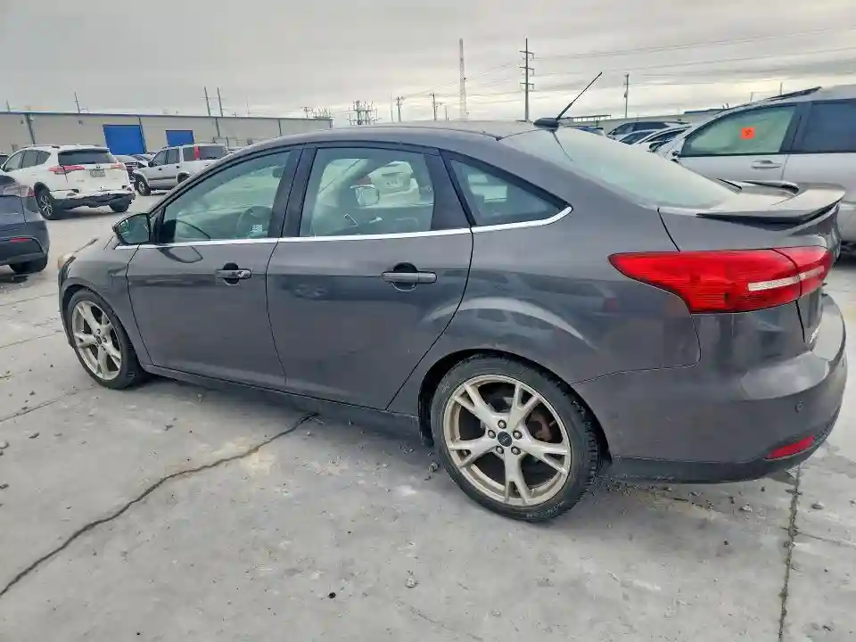 1FADP3J20GL237195 2016 FORD FOCUS-1