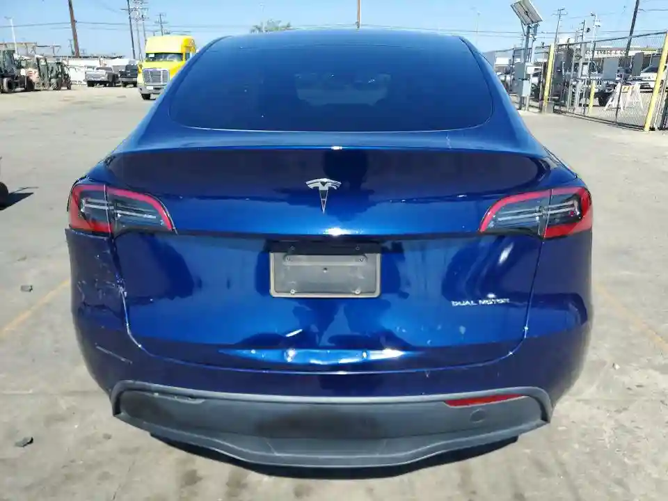 7SAYGDEE6PA041108 2023 TESLA MODEL Y-5