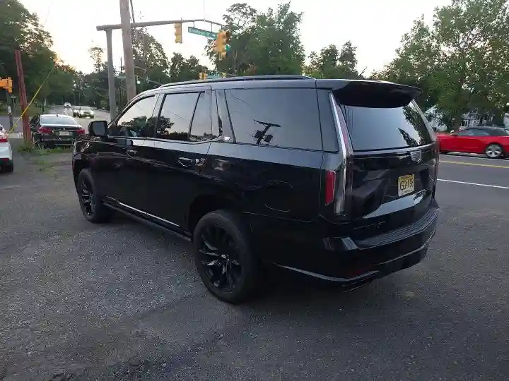 1GYS4FKL7PR104654 2023 CADILLAC ESCALADE-2