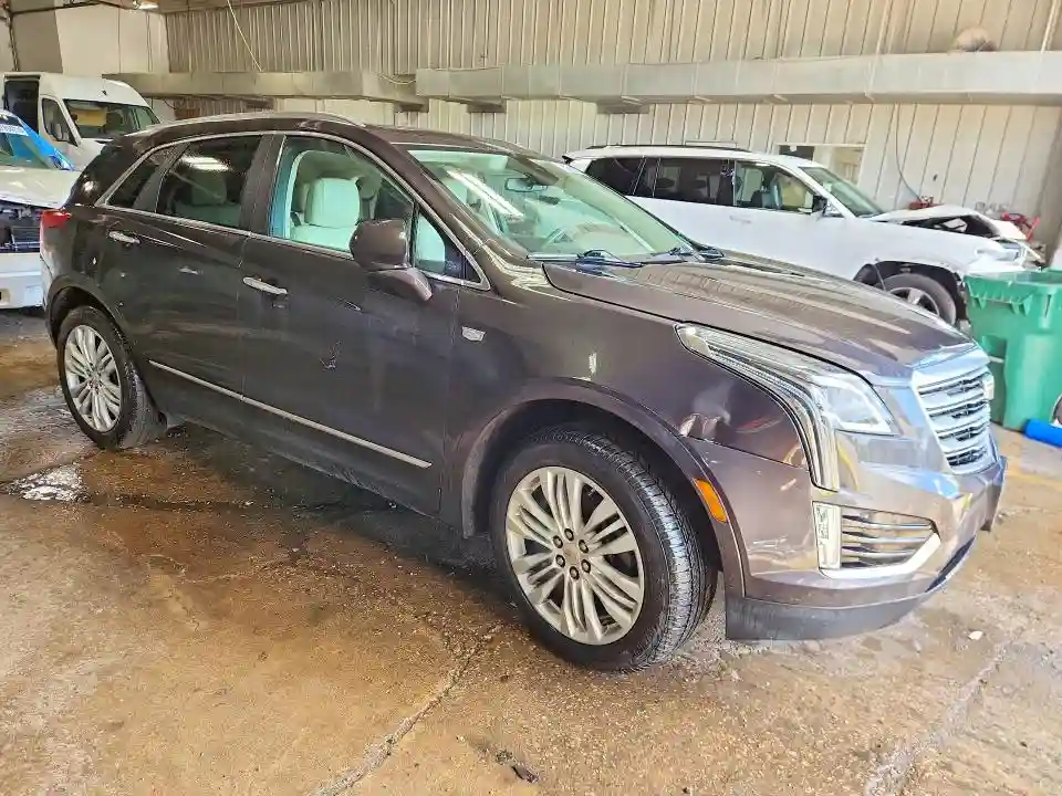 1GYKNERS9HZ120117 2017 CADILLAC XT5-3