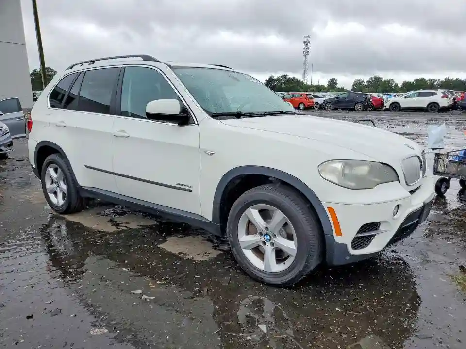 5UXZV8C51CL422729 2012 BMW X5-3