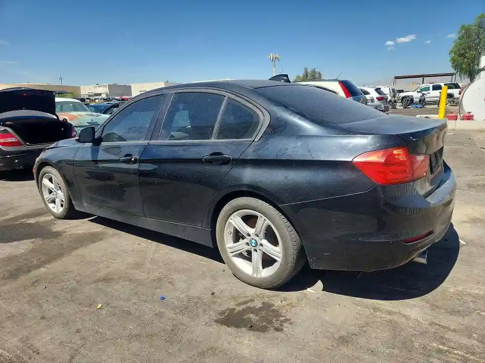 WBA3B1G54FNT04228 2015 BMW 3 SERIES-1