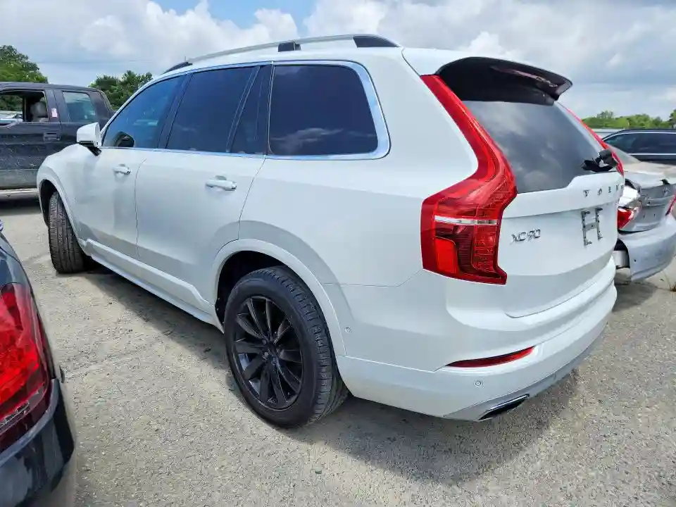 YV4A22PK1J1195469 2018 VOLVO XC90-1