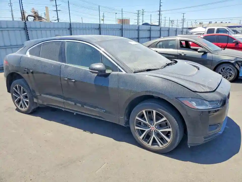 SADHD2S16K1F69948 2019 JAGUAR I-PACE-3