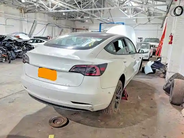 5YJ3E1EA0MF026952 2021 TESLA MODEL 3-3