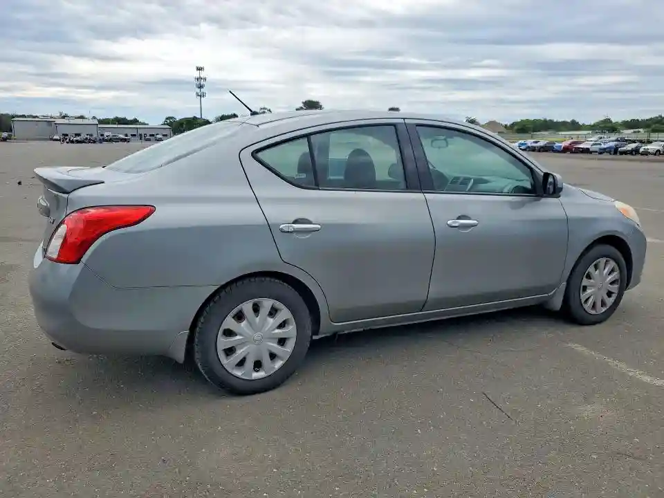 3N1CN7AP2EL819365 2014 NISSAN VERSA-2