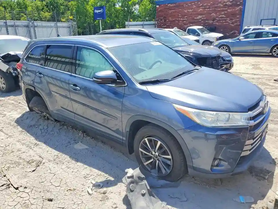 5TDJZRFH4JS497970 2018 TOYOTA HIGHLANDER-3