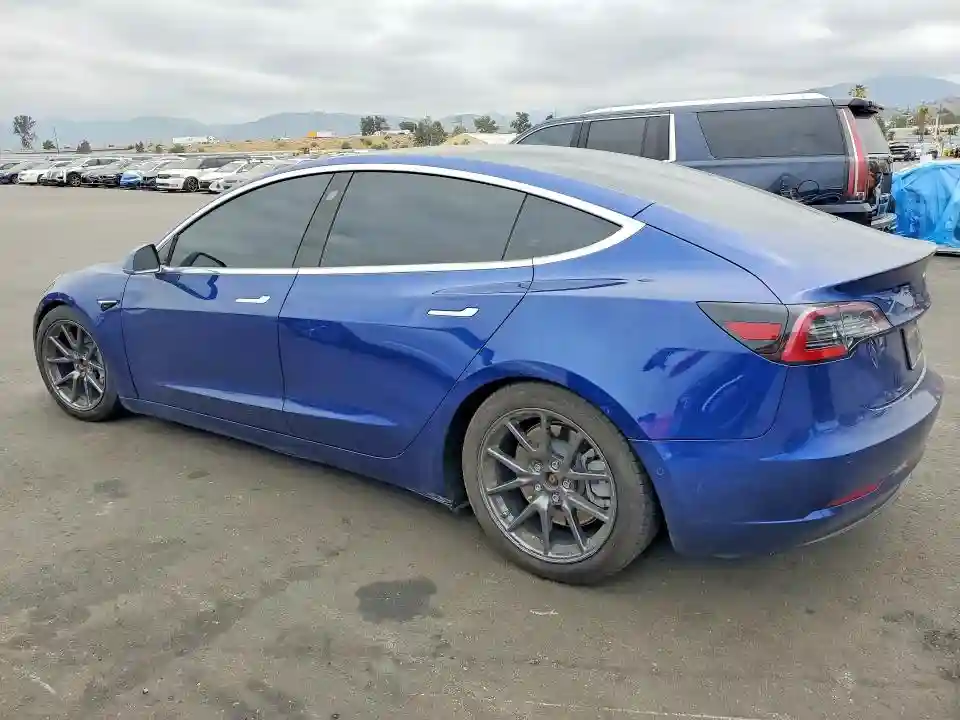 5YJ3E1EB1LF636379 2020 TESLA MODEL 3-1