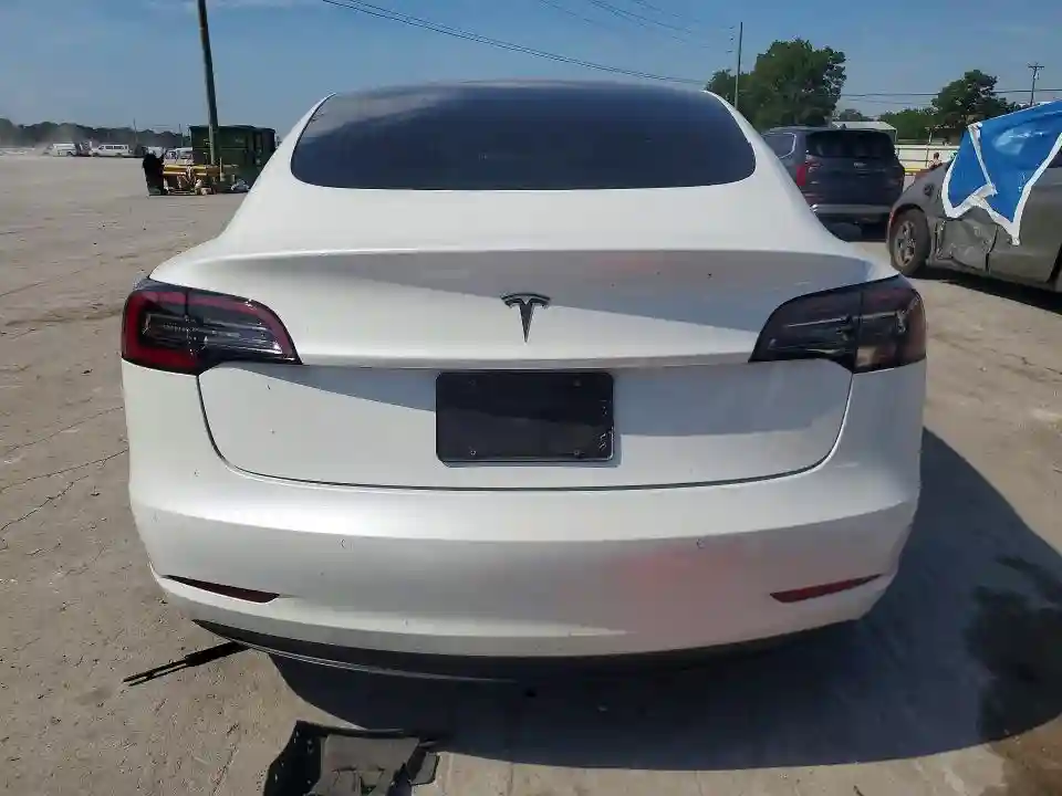 5YJ3E1EA7LF739894 2020 TESLA MODEL 3-5